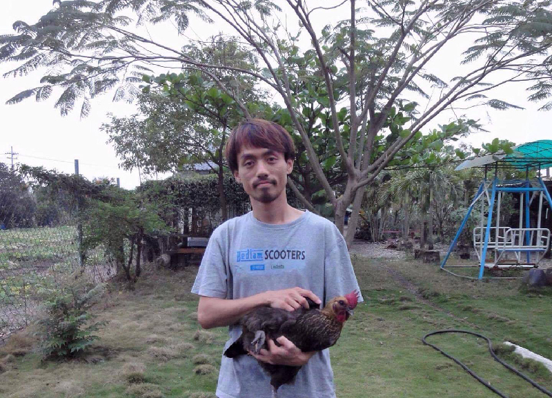 堅持人道飼養 李子能與他的快樂雞